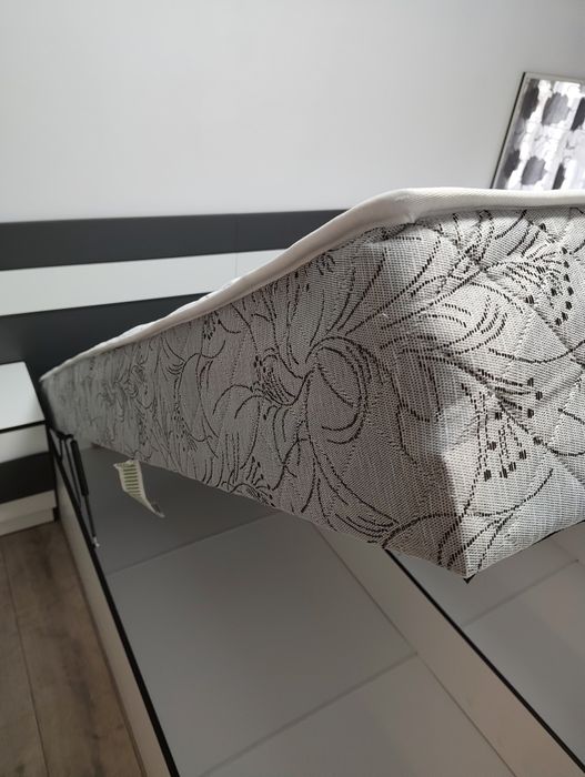 Еднолицев матрак за спалня Бонел 160/200