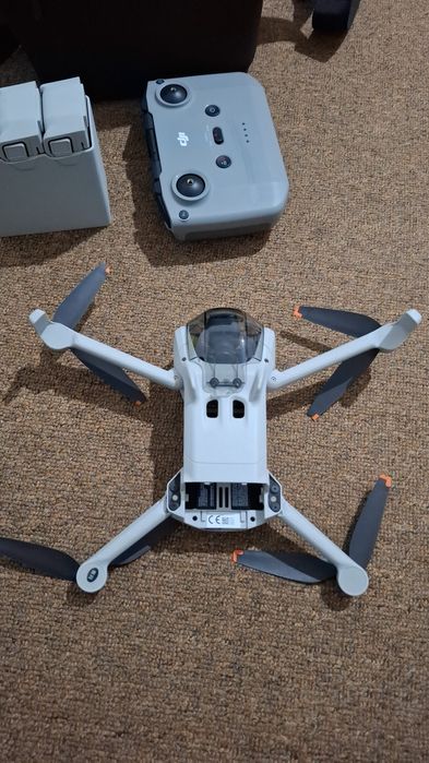 Дрон, квадрокоптер Dji mini 3 Fly More Combo