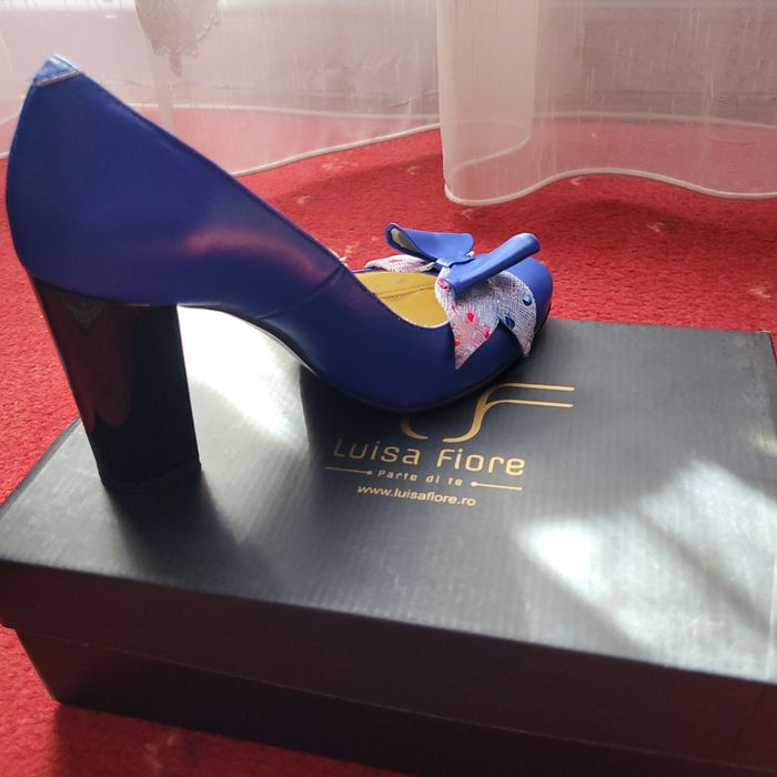 Pantofi piele eleganți albaștri cu fundiță – mărimea 37