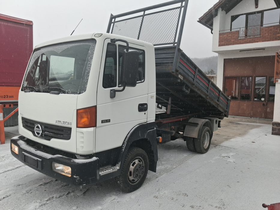 Nissan Atleon Basculabil 2013