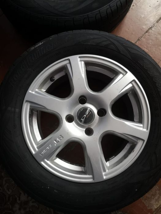 Продаю летнию резину