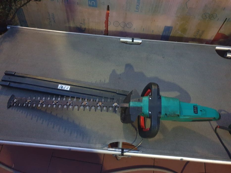 Gardena Bosch masina tuns gard viu