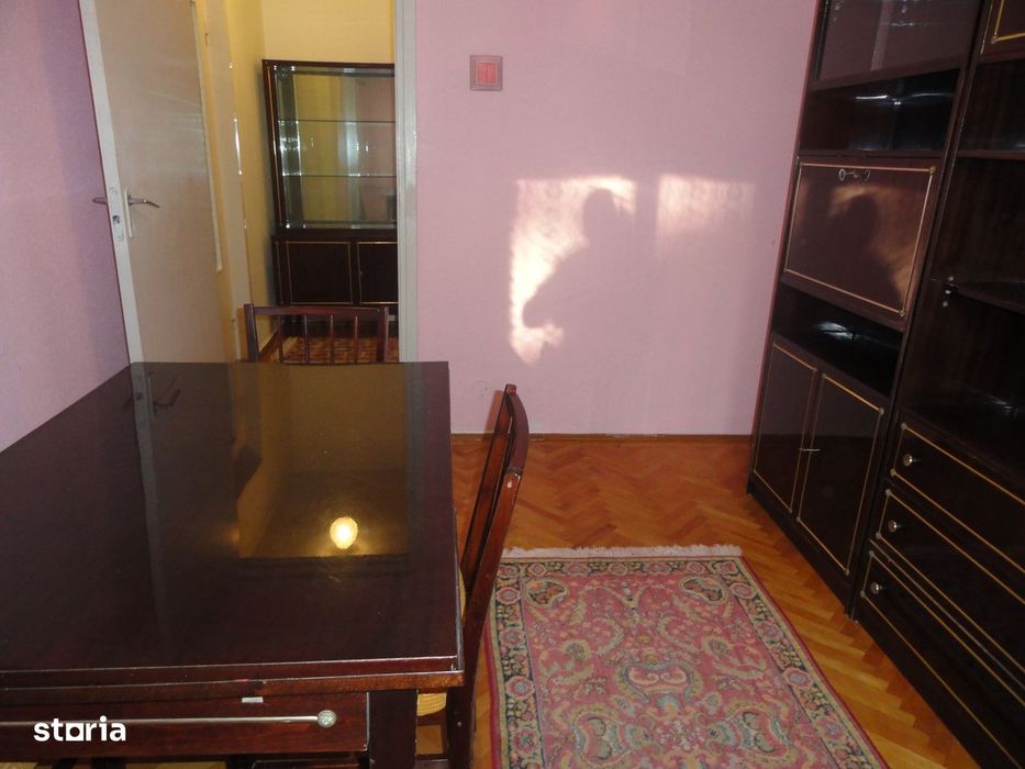 Apartament 4 camere, 2 bai, 2 balcoane, etaj 1, bloc reabilitat Vlaicu