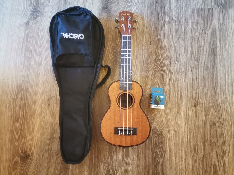 Cascha Premium Mahogany Soprano Ukulele комплект