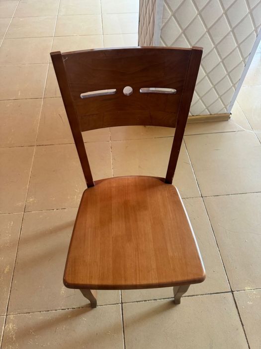 Продам стол и стулья