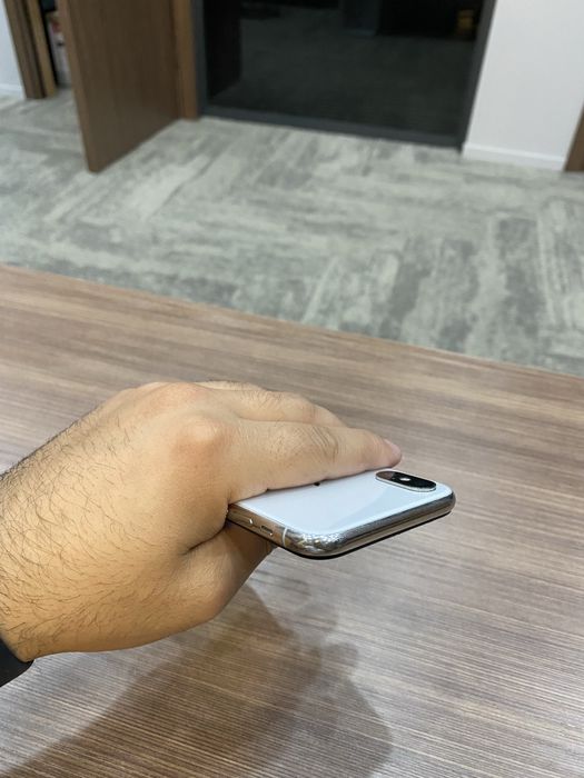 Iphone x ayfon x 64gb oq holati ideal srochni sotiladi face ishlidi