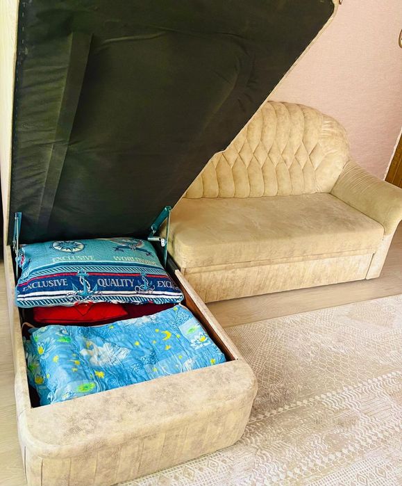 Продам диван в хорошем состоянии