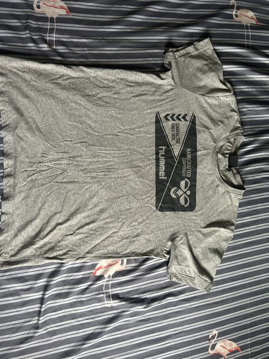 Tricou hummel gri