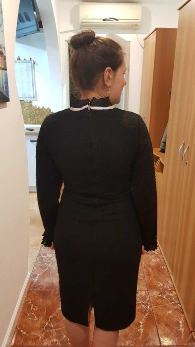 Rochie neagră marimea M