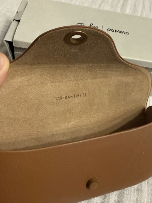 RayBan Meta Transition matte frame