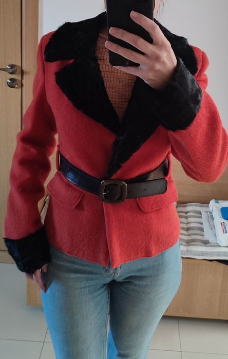 Jachetă elegantă de lână Venera Arapu – colecția Viva, mărimea 38