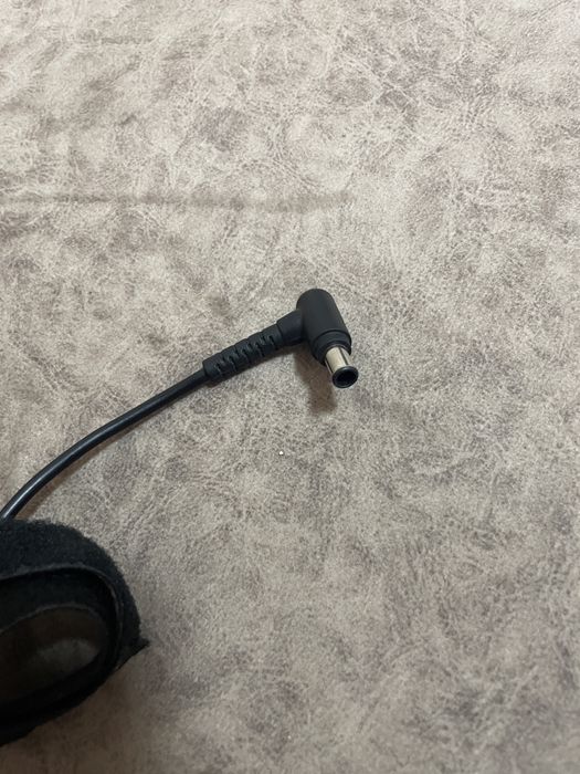 Sony wio зарядно