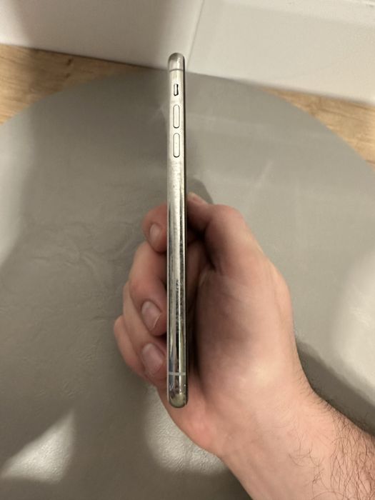 iPhone 11 Pro Max 64GB White