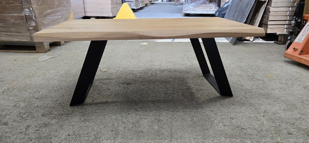 Дървен плот за холна маса