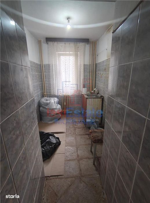 zona Mircea Cel Batran Apartament 2 camere etajul 1
