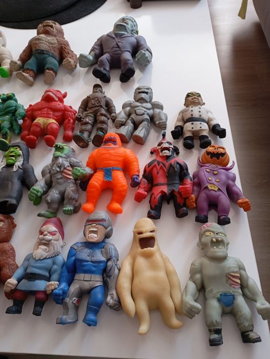 Разтегачи кукли ..