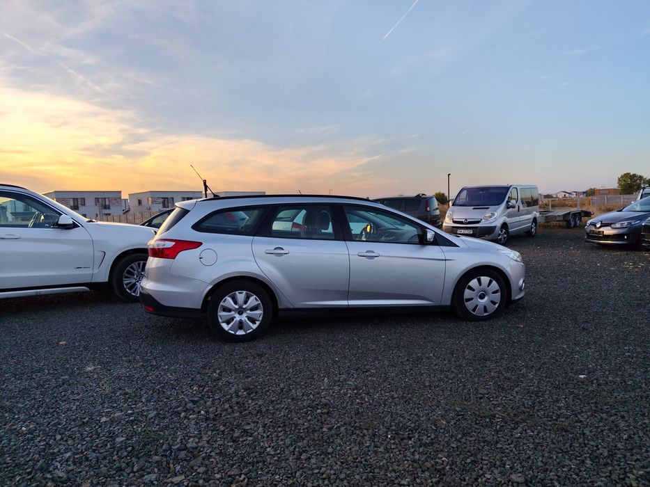 FORD Focus 2011 — imagine 3