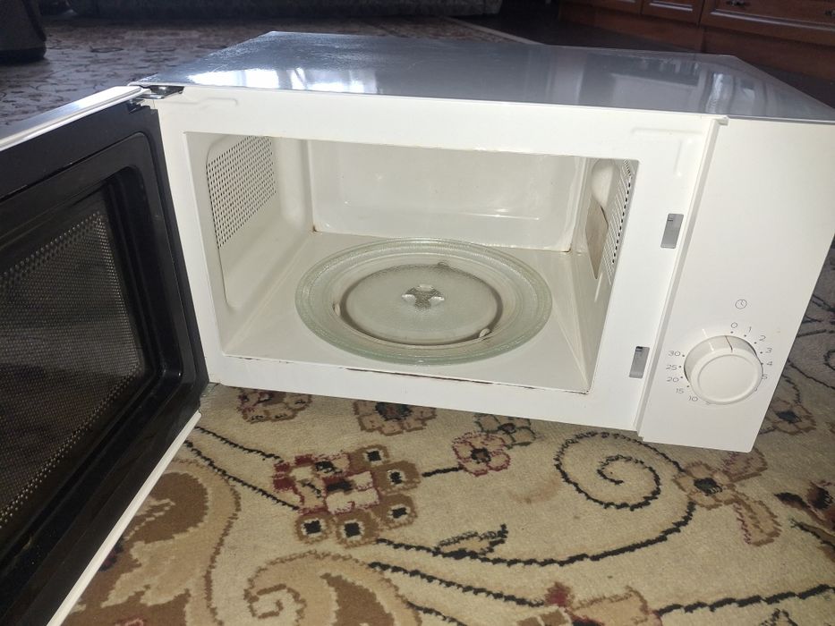 Продам микроволновку.