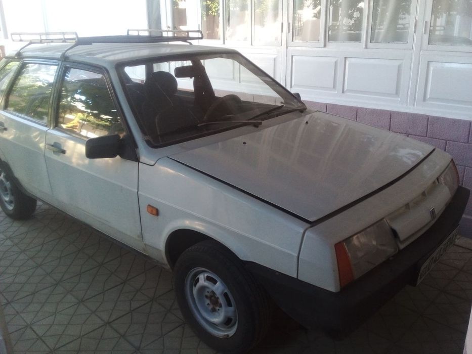 Lada vaz09 sotiladi