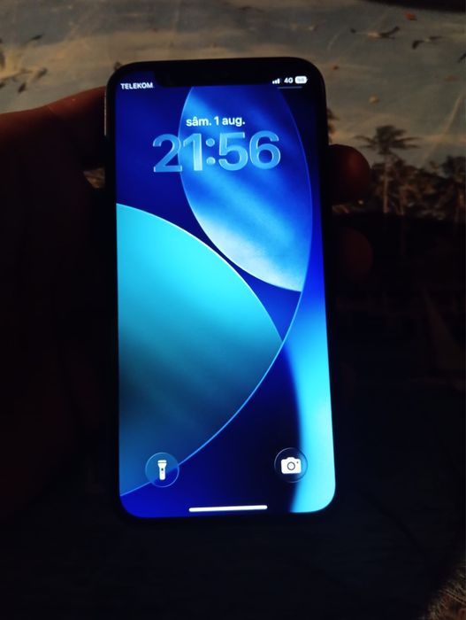 Vand iphone 12 mini nou