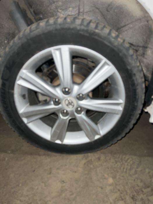 Покрышка Дискасымен 215/55/R17