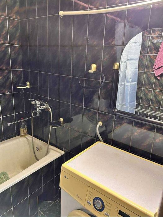 Квартира продаётся Чиланзар 2 квартал 2/4/4 ор Бунёдкор стадион