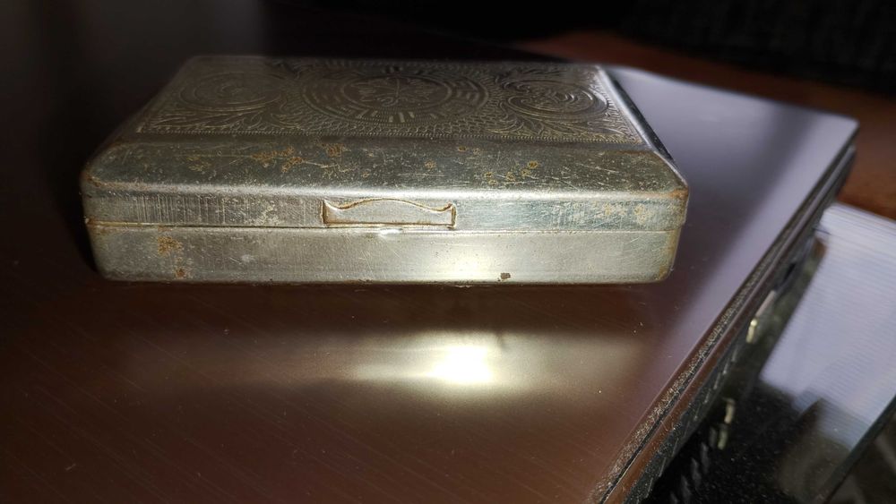 Стара метална кутия:100-65-25 мм.