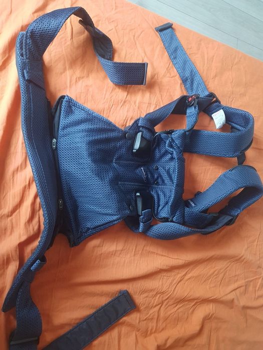 Vand Marsupiu Baby Bjorn 300lei