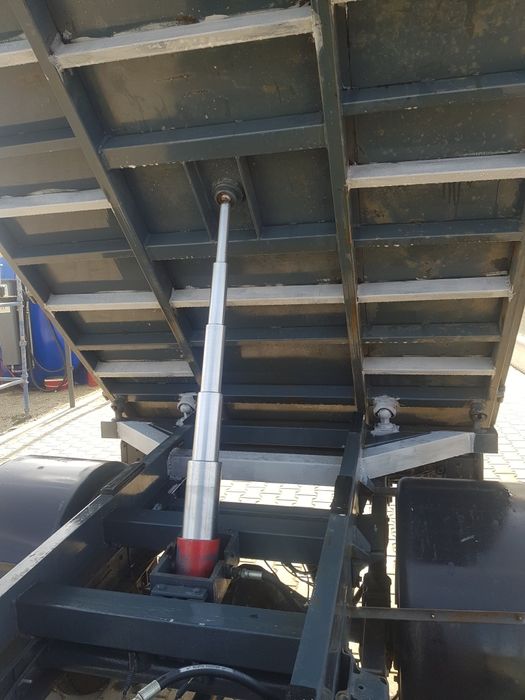 Vand iveco daily 65c15 basculabil!