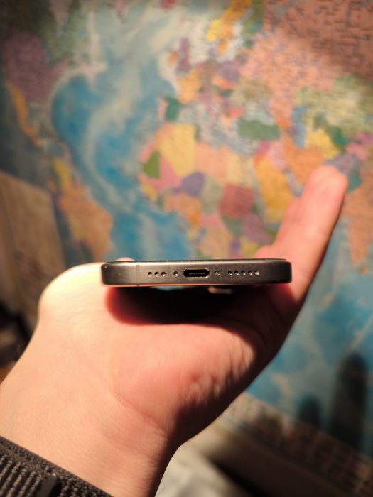 Срочно продается 15 про Iphone 128