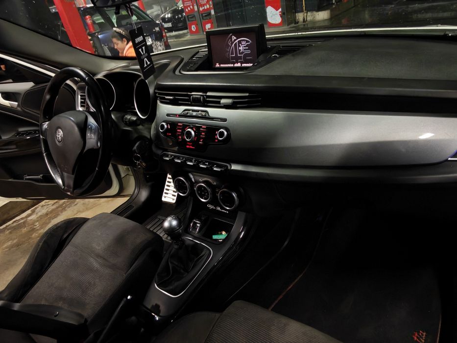 Alfa Romeo giulietta 2.0jtdm 170cp