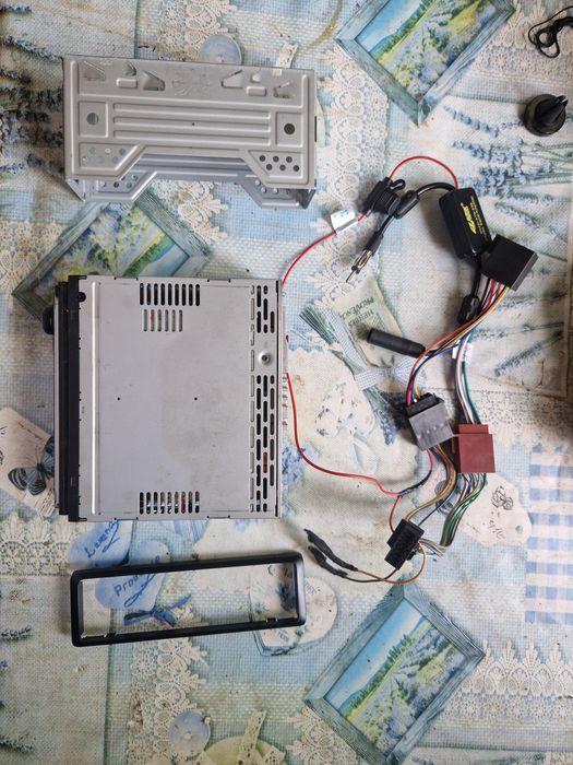 CD player cu usb Sony Explod 4×52 w cu ieșire de subwofer