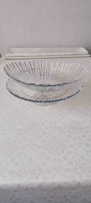 Тортница и ваза для фруктов