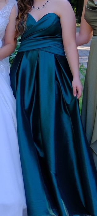 Уникална официална рокля за поводи. Размер М-Л,