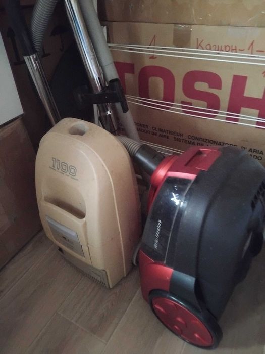 Продавам две прахосмукачки