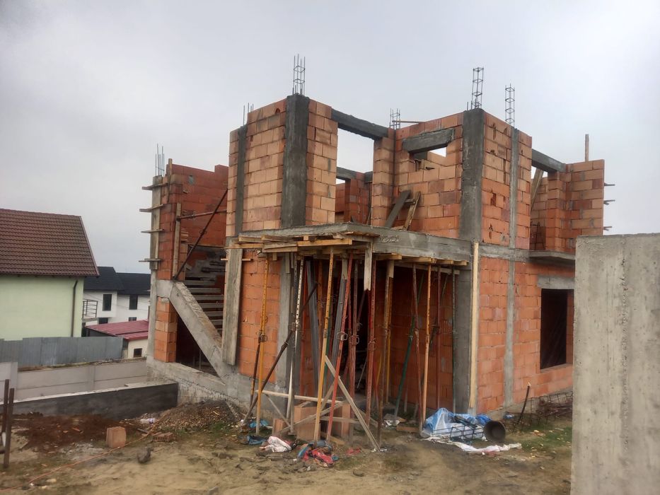 Firma de constructii Pitesti -civile, industriale, piscine, amenajari