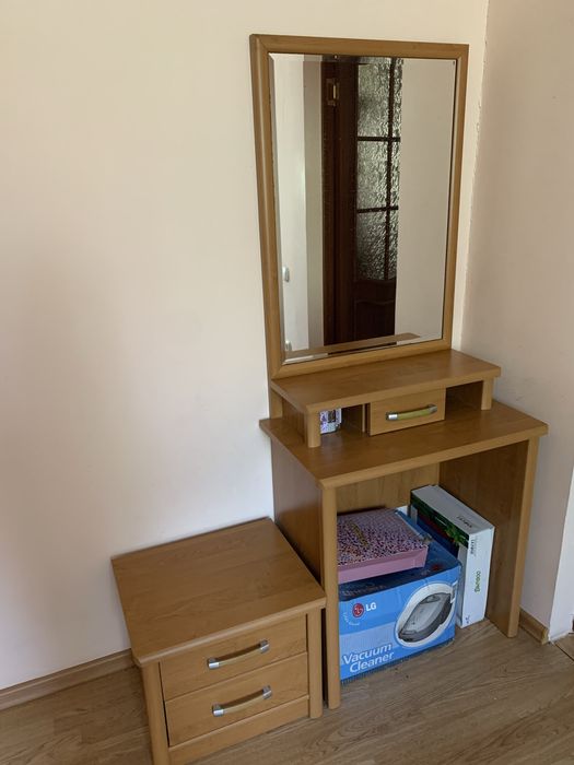 Продам спальный гарнитур