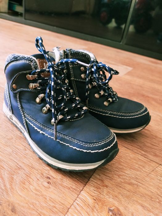 Кросовки высокие 29 р