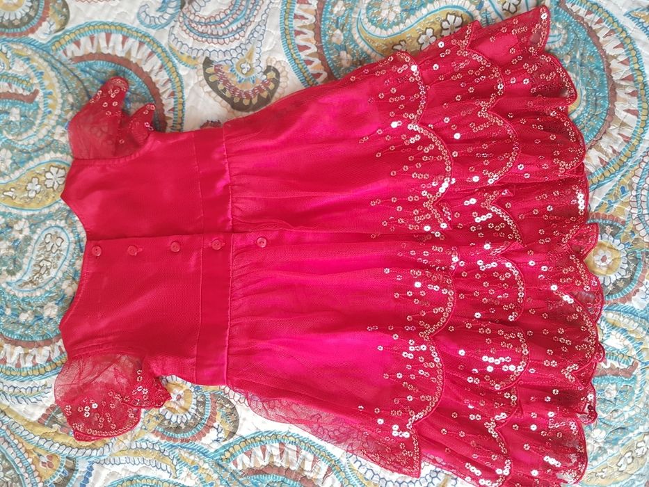 Продам детское платье Marks&Spencer