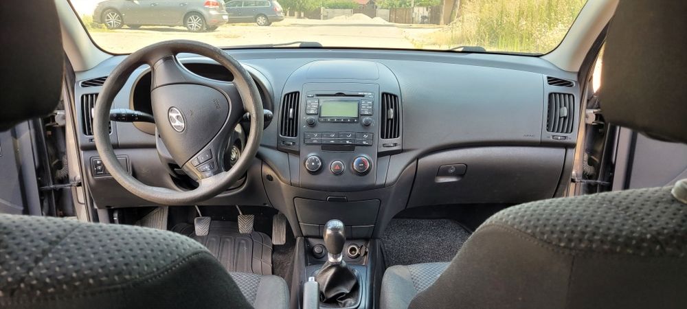 HYUNDAI i30 2010 — imagine 4