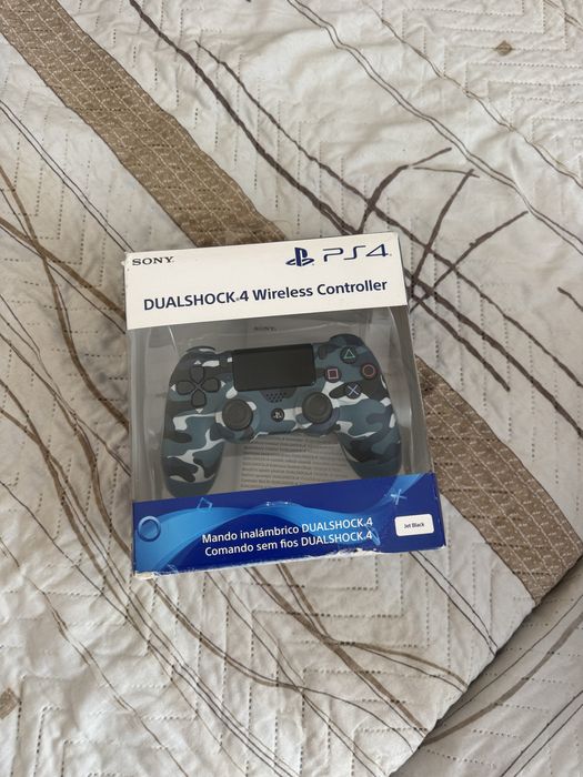 Джойстик за ps4.