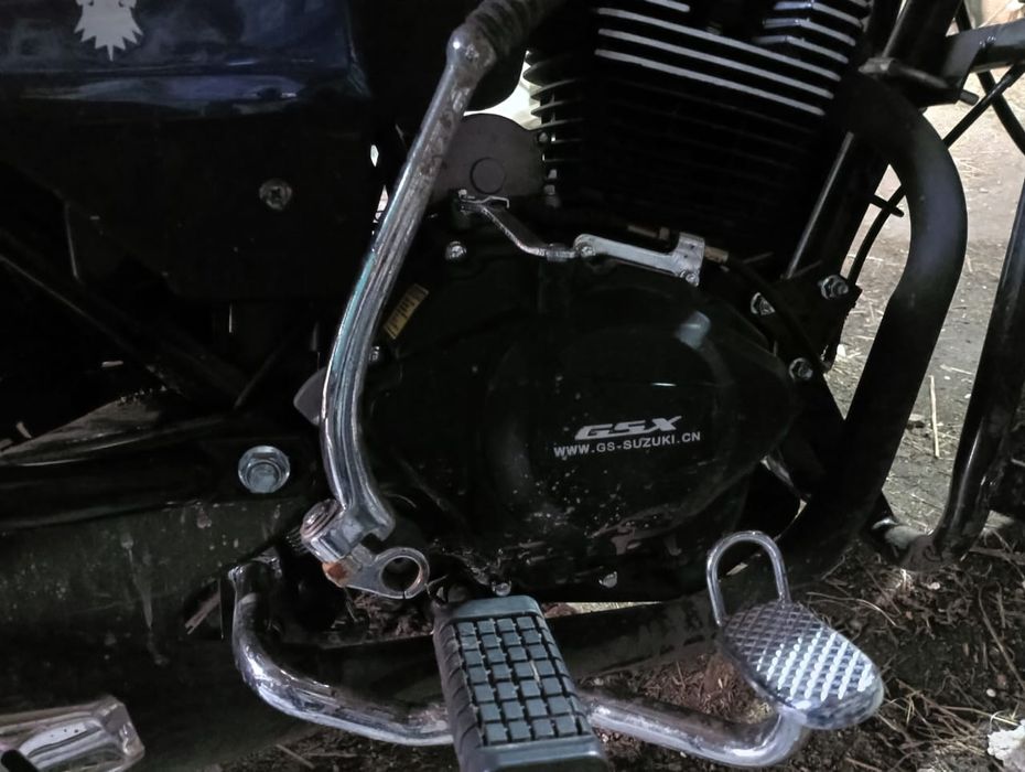 Продам мотоцикл Сузуки