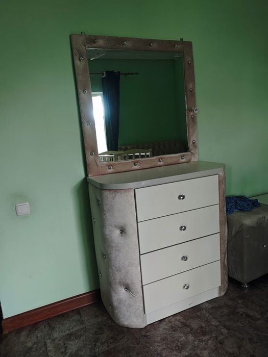 Спальный гарнитур