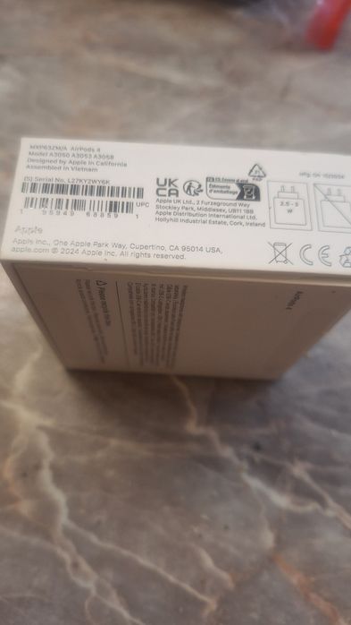 Vând căști noi Apple în cutie sigilate