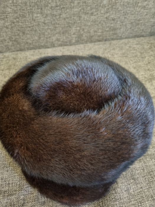 Продам норковую шапку срочно