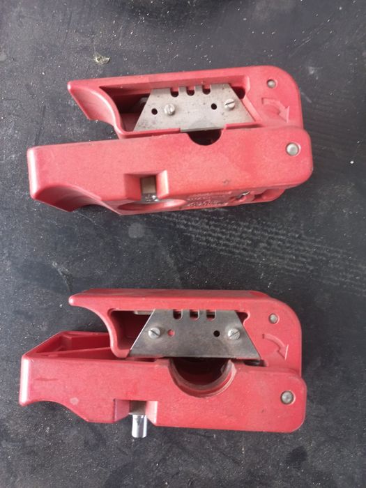 Зачиститель кабеля, зачищатель кабеля