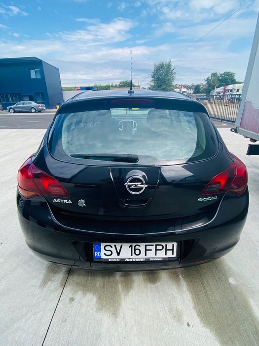 Opel Astra J 1.4 benzina motor clasic
