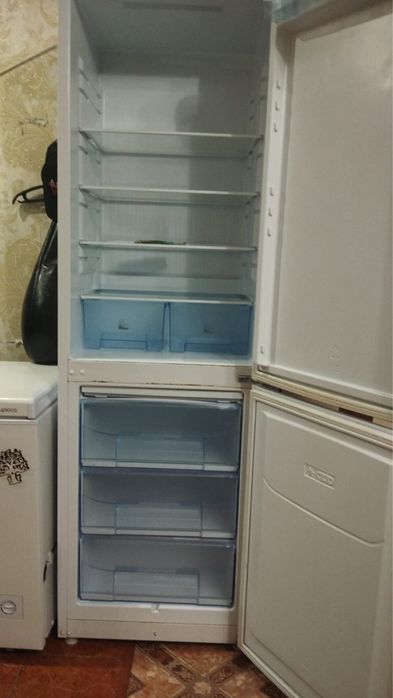 Продам холодильник