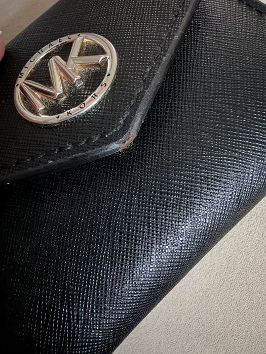 Черно дамско портмоне от естествена кожа Michael Kors