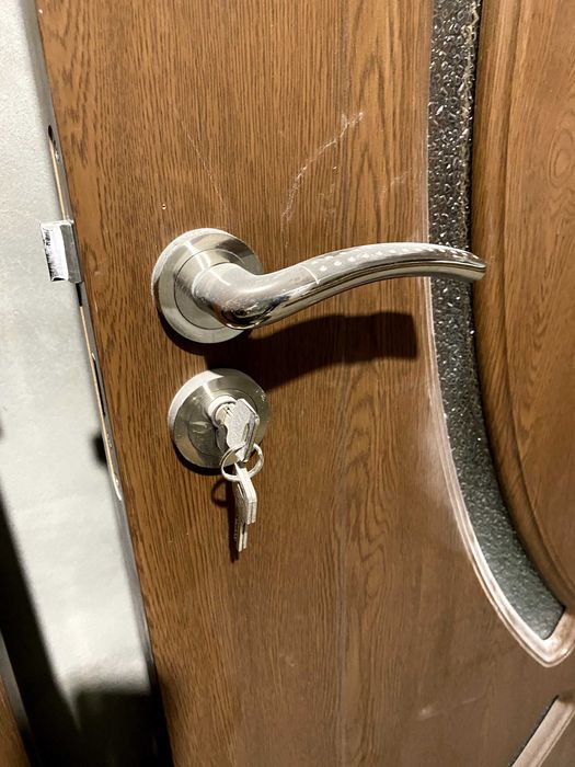 Usi de interior marime 71.5 cm x 191.5 cm